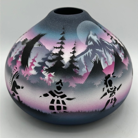 Navajo Circle of Friends pottery signed by artist